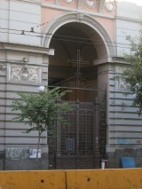 facciata su Corso Umberto I